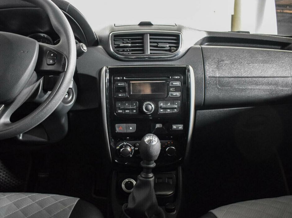 Nissan Terrano 1.6 МКПП, 2018, 62 000 км фото 5