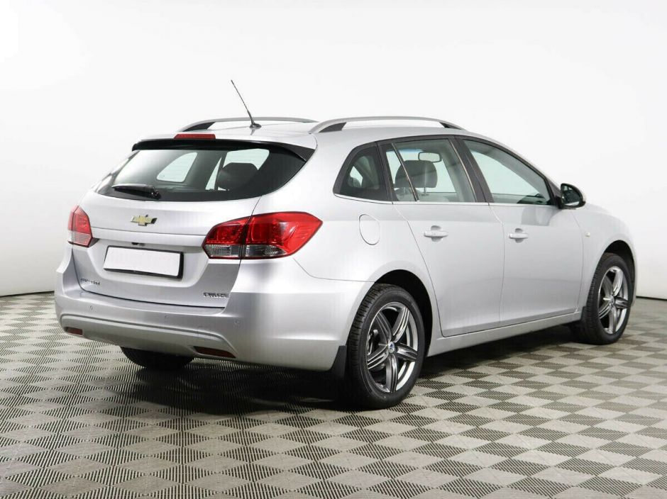 Chevrolet Cruze 1.8 АКПП, 2013, 131 000 км фото 3