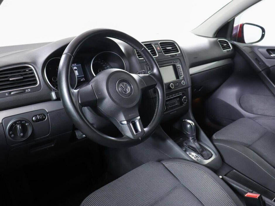 Volkswagen Golf 1.6 РКПП, 2012, 135 000 км фото 5