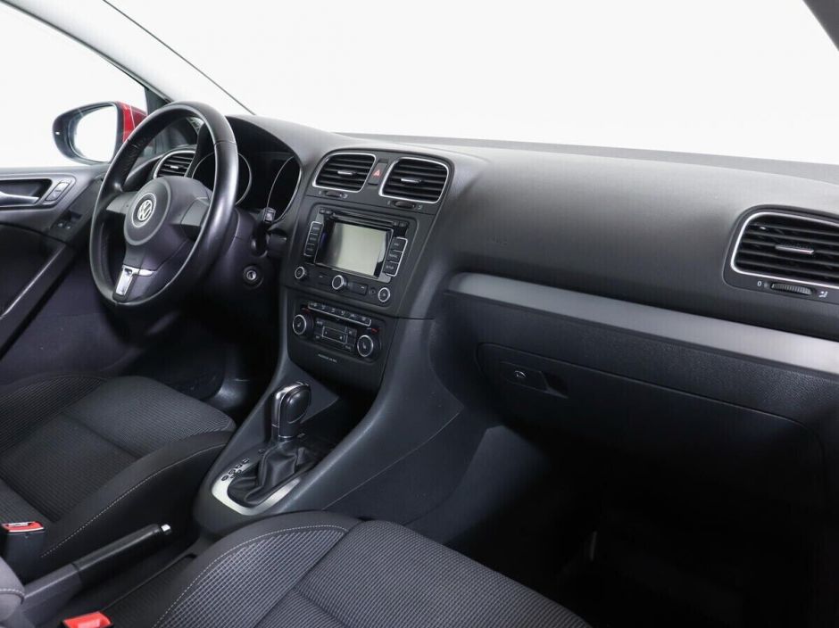 Volkswagen Golf 1.6 РКПП, 2012, 135 000 км фото 7