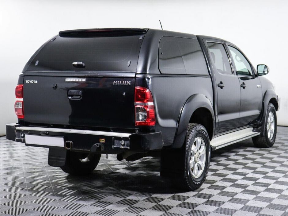 Toyota Hilux 3.0 АКПП, 2012, 140 000 км фото 2