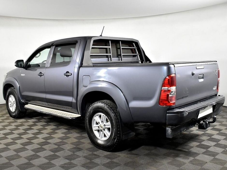 Toyota Hilux 2.5 МКПП, 2013, 134 000 км фото 4