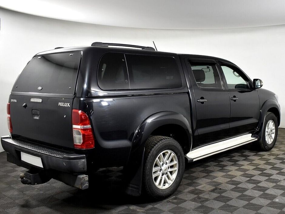 Toyota Hilux 3.0 АКПП, 2013, 133 000 км фото 2