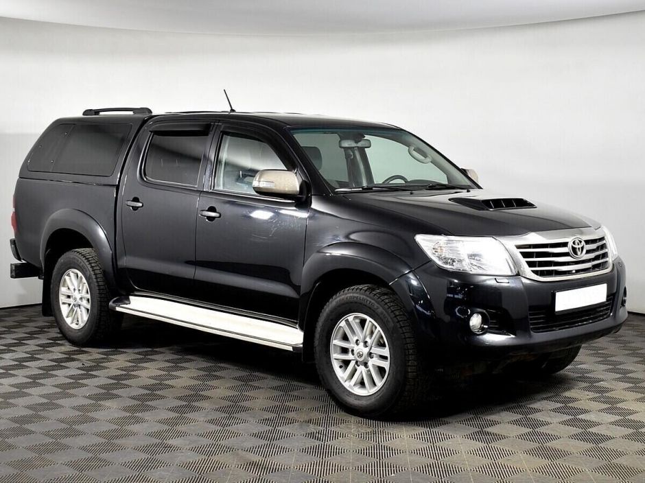 Toyota Hilux 3.0 АКПП, 2013, 133 000 км фото 3