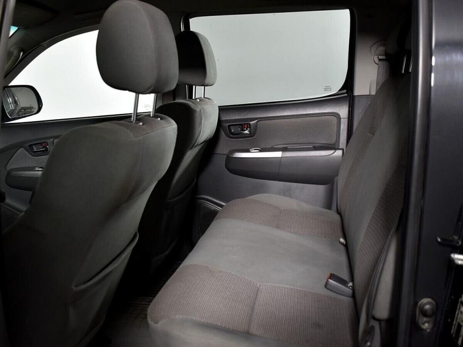 Toyota Hilux 3.0 АКПП, 2013, 133 000 км фото 9