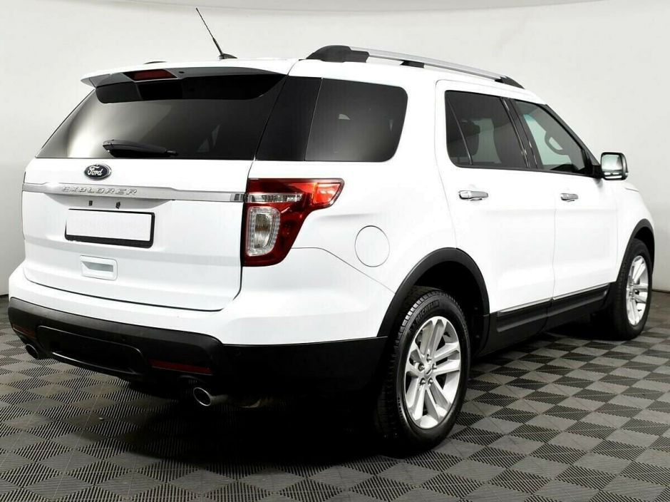 Ford Explorer 3.5 АКПП, 2012, 133 000 км фото 3
