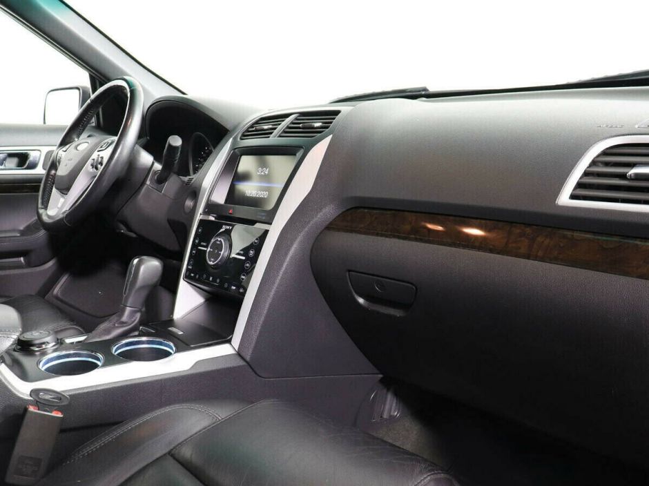 Ford Explorer 3.5 АКПП, 2013, 134 000 км фото 8