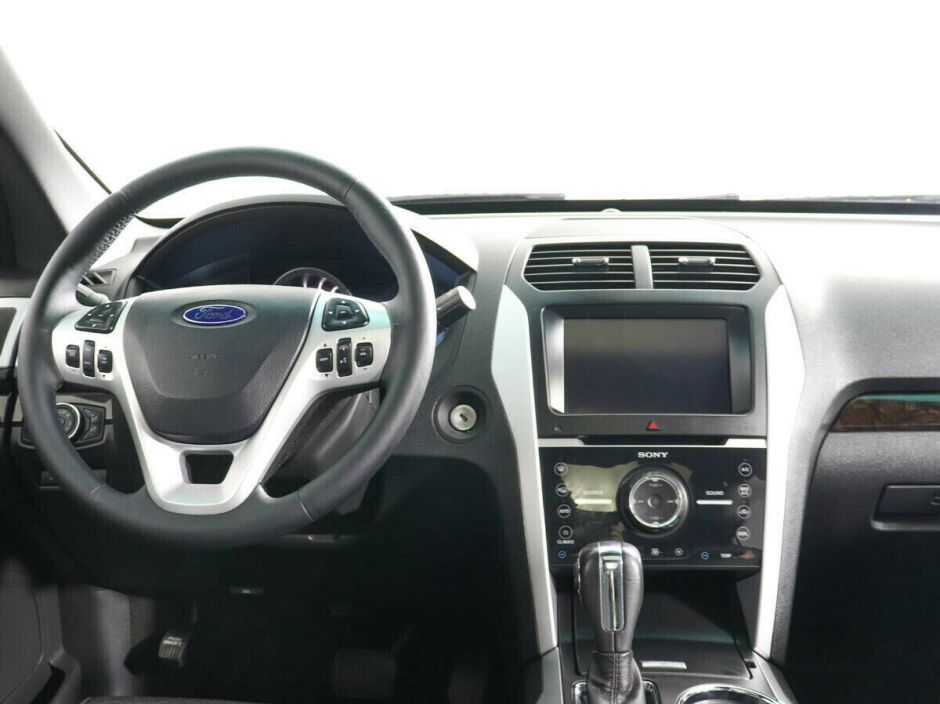 Ford Explorer 3.5 АКПП, 2015, 100 000 км фото 7