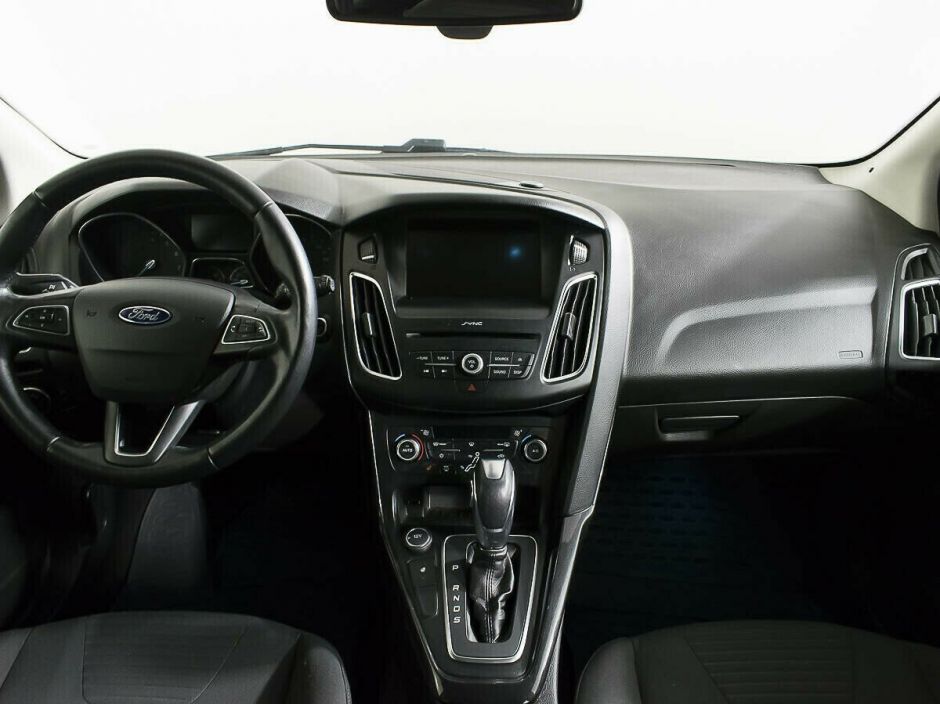 Ford Focus 1.6 РКПП, 2017, 83 000 км фото 6