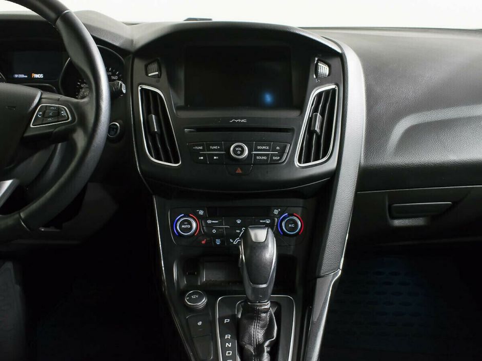 Ford Focus 1.6 РКПП, 2017, 83 000 км фото 7