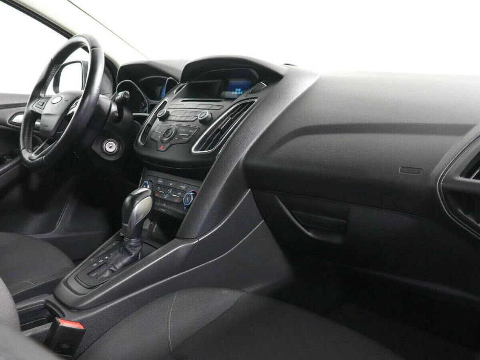 Ford Focus 1.6 РКПП, 2015, 107 000 км фото 7