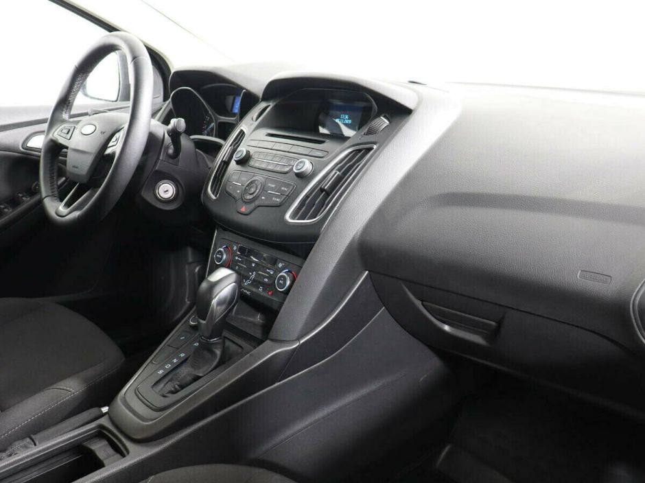 Ford Focus 1.6 РКПП, 2017, 77 000 км фото 8
