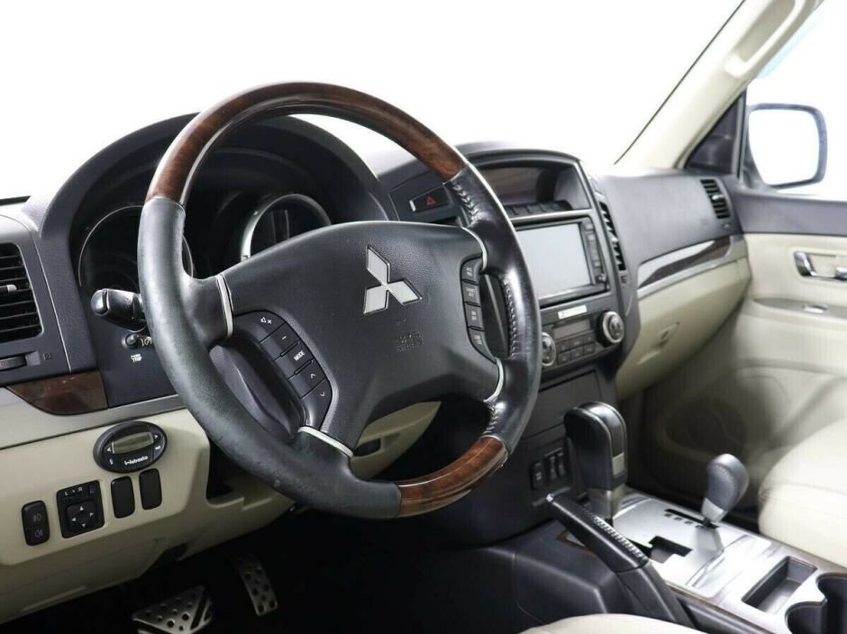 Mitsubishi Pajero 3.2 АКПП, 2008, 186 000 км фото 7