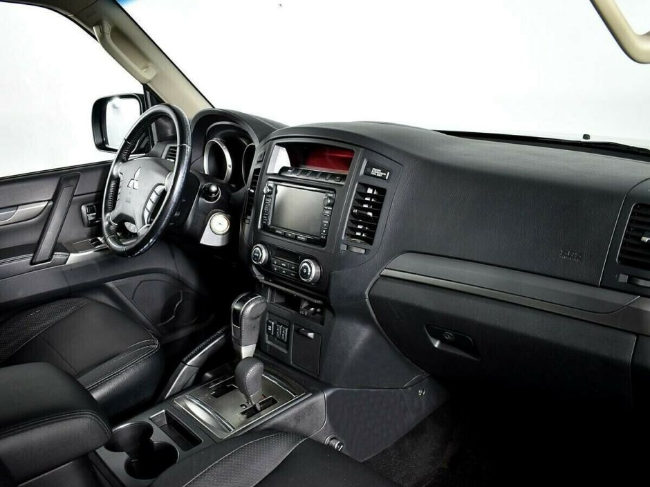 Mitsubishi Pajero 3.0 АКПП, 2012, 138 000 км фото 5