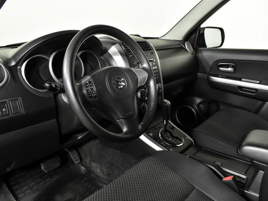 Suzuki Grand Vitara 2.0 АКПП, 2010, 160 000 км фото 5