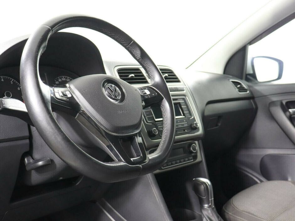 Volkswagen Polo 1.6 АКПП, 2018, 66 000 км фото 7