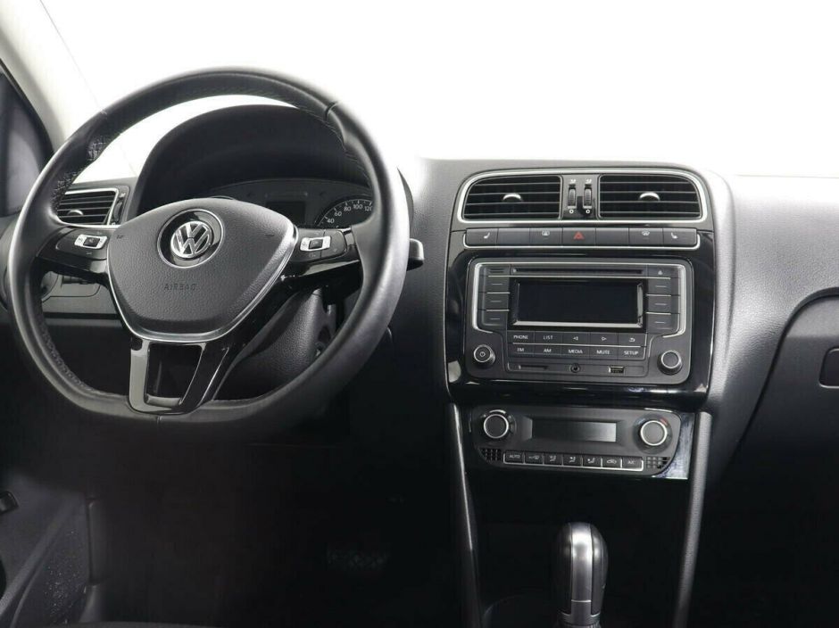 Volkswagen Polo 1.6 АКПП, 2018, 72 000 км фото 6