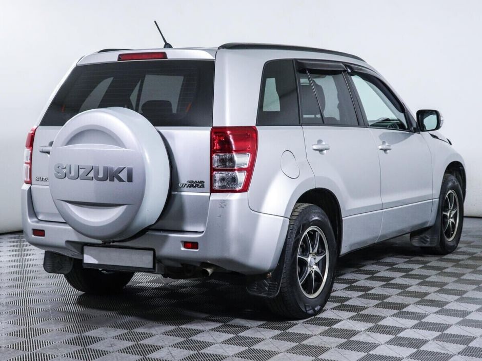 Suzuki Grand Vitara 2.0 МКПП, 2011, 145 000 км фото 2
