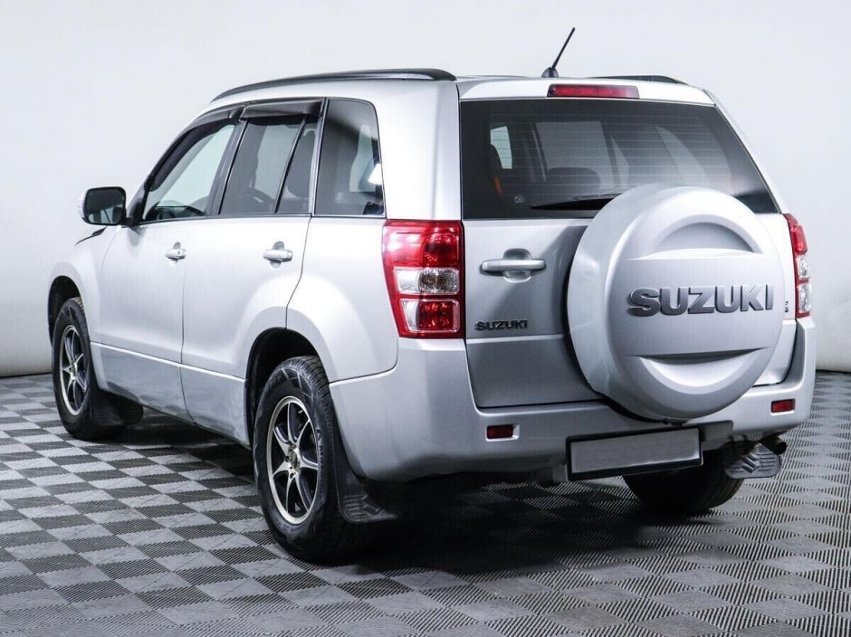 Suzuki Grand Vitara 2.0 МКПП, 2011, 145 000 км фото 4