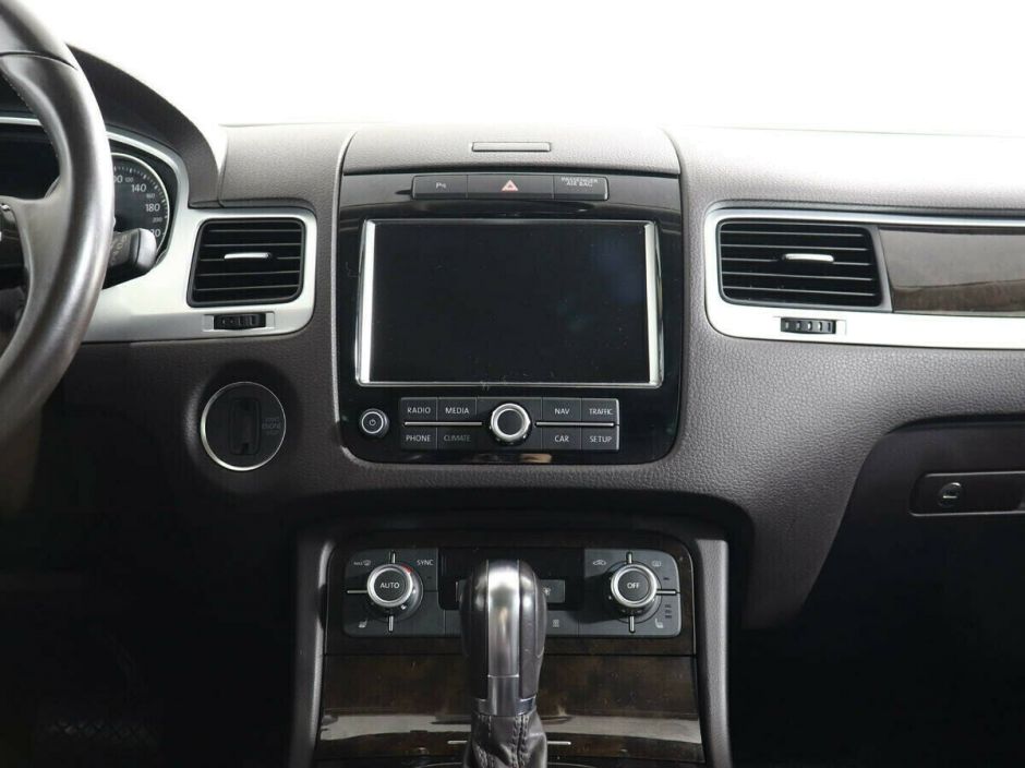 Volkswagen Touareg 3.0 АКПП, 2011, 155 000 км фото 6