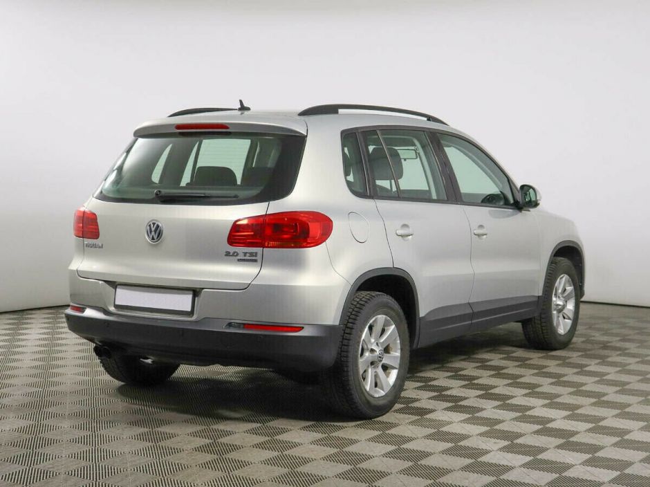 Volkswagen Tiguan 2.0 АКПП, 2012, 134 000 км фото 3