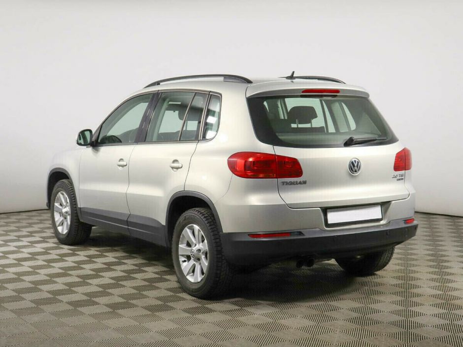 Volkswagen Tiguan 2.0 АКПП, 2012, 139 000 км фото 3