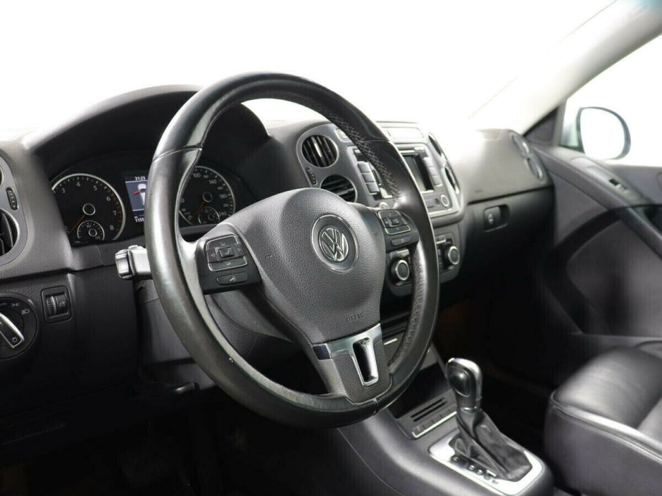 Volkswagen Tiguan 2.0 АКПП, 2015, 96 000 км фото 5
