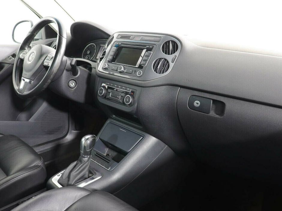 Volkswagen Tiguan 2.0 АКПП, 2015, 96 000 км фото 10
