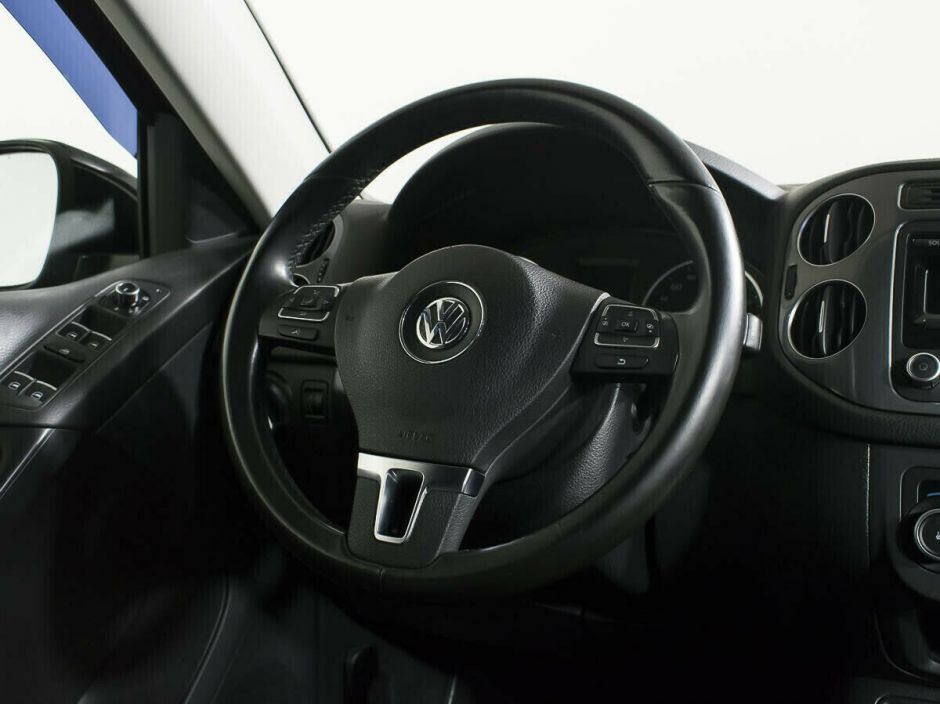 Volkswagen Tiguan 2.0 АКПП, 2012, 131 000 км фото 7