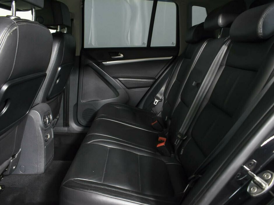 Volkswagen Tiguan 2.0 АКПП, 2012, 131 000 км фото 9