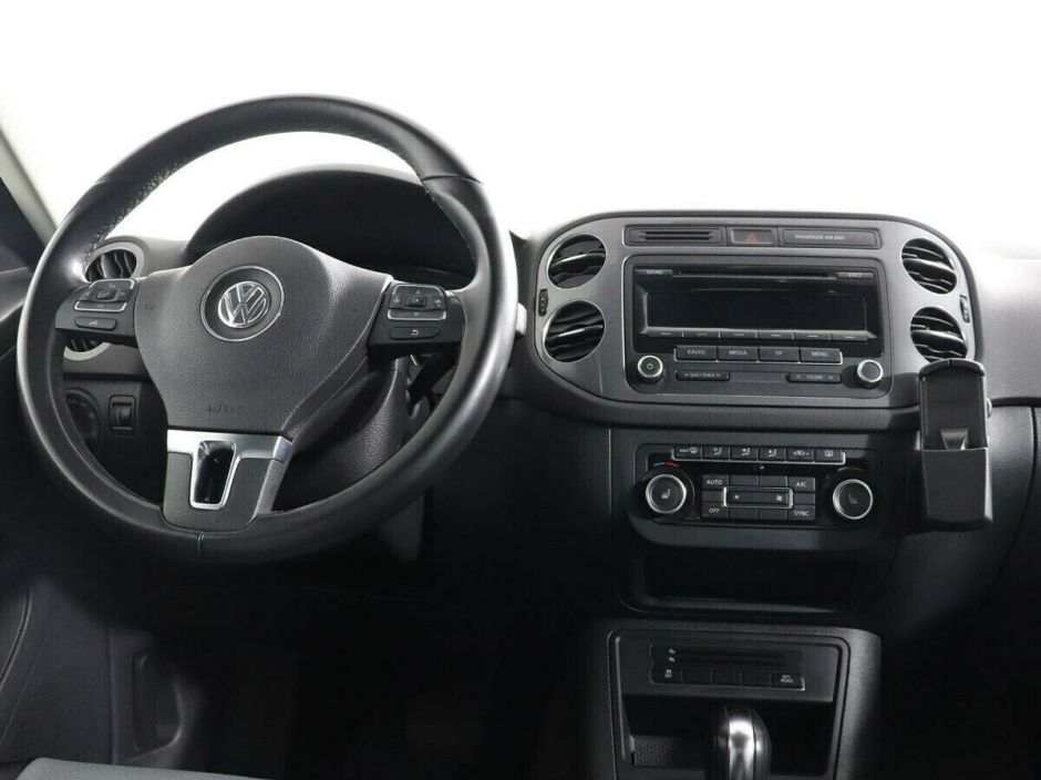 Volkswagen Tiguan 2.0 АКПП, 2013, 123 000 км фото 5