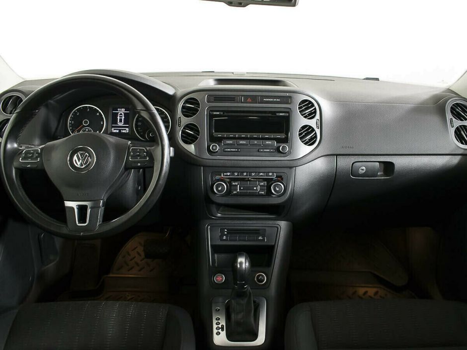 Volkswagen Tiguan 2.0 АКПП, 2015, 106 000 км фото 6
