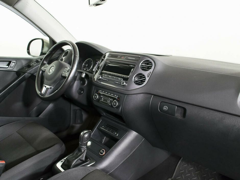 Volkswagen Tiguan 2.0 АКПП, 2015, 106 000 км фото 7