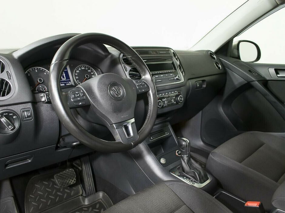 Volkswagen Tiguan 2.0 АКПП, 2015, 106 000 км фото 8