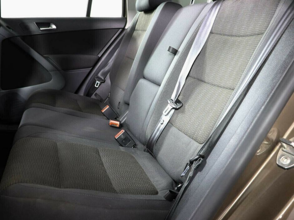 Volkswagen Tiguan 2.0 АКПП, 2012, 140 000 км фото 8