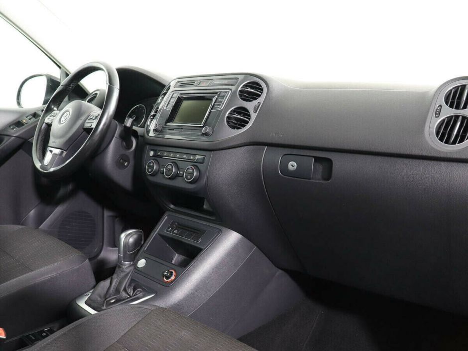 Volkswagen Tiguan 2.0 АКПП, 2015, 101 000 км фото 6