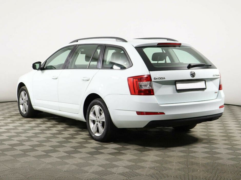 Skoda Octavia 1.8 РКПП, 2015, 100 000 км фото 4