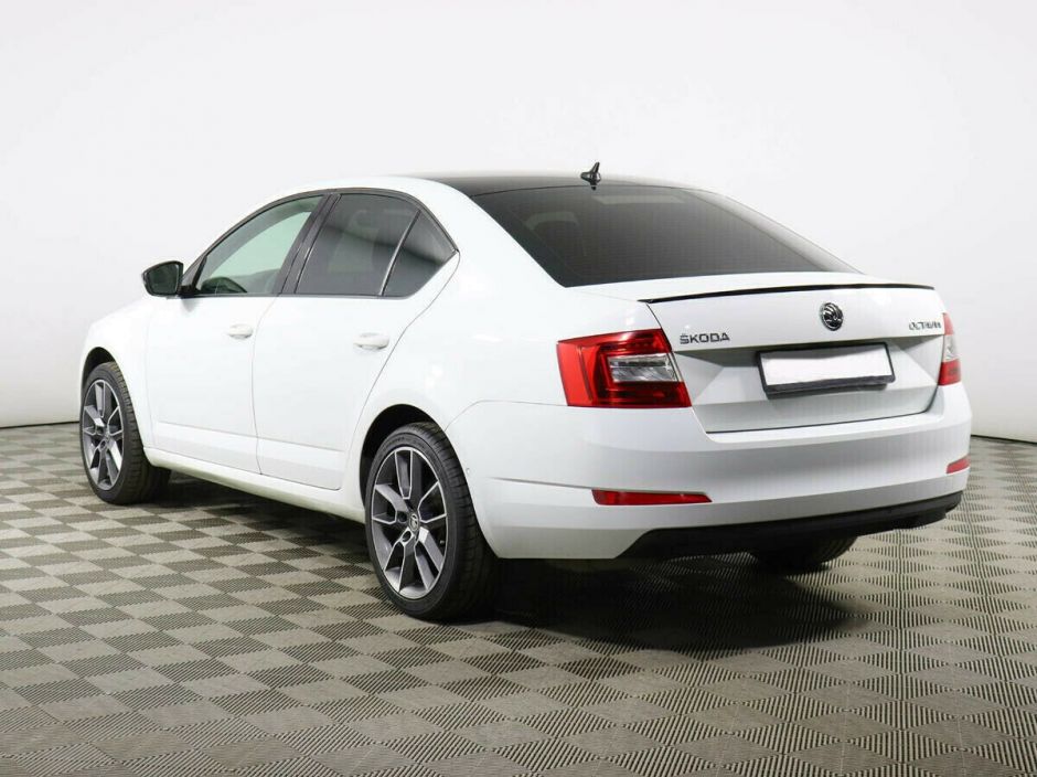 Skoda Octavia 1.8 РКПП, 2016, 87 000 км фото 4