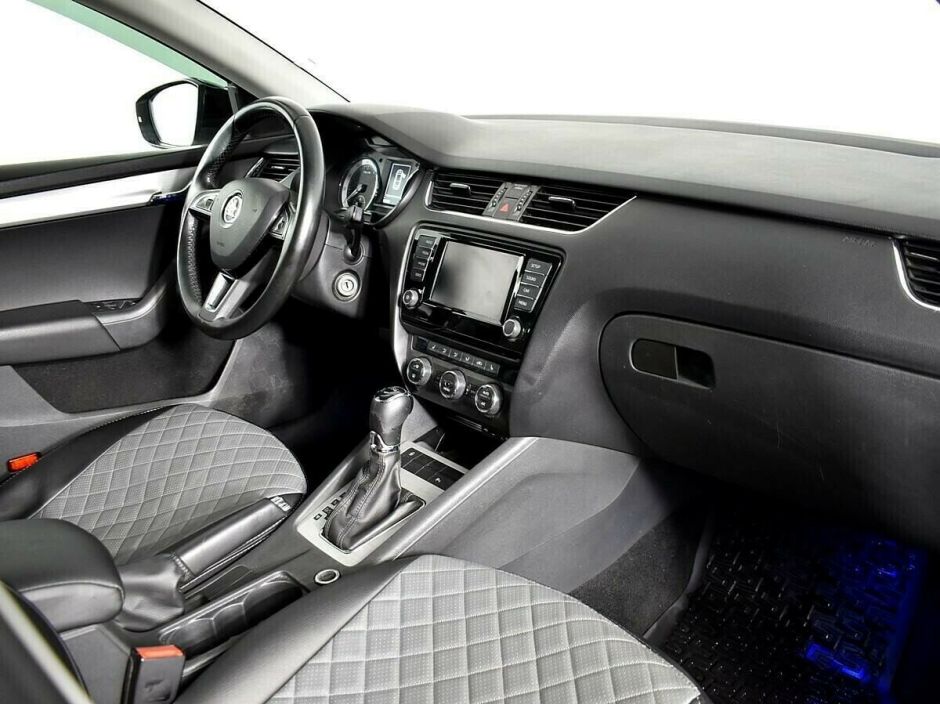 Skoda Octavia 1.8 РКПП, 2016, 83 000 км фото 5