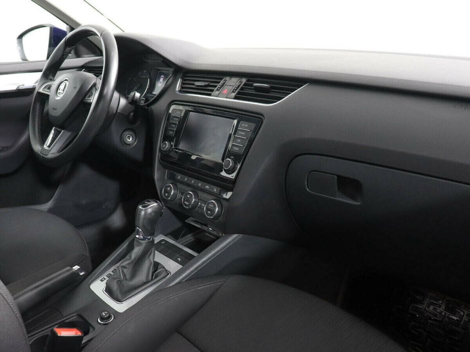 Skoda Octavia 1.4 РКПП, 2016, 95 000 км фото 6