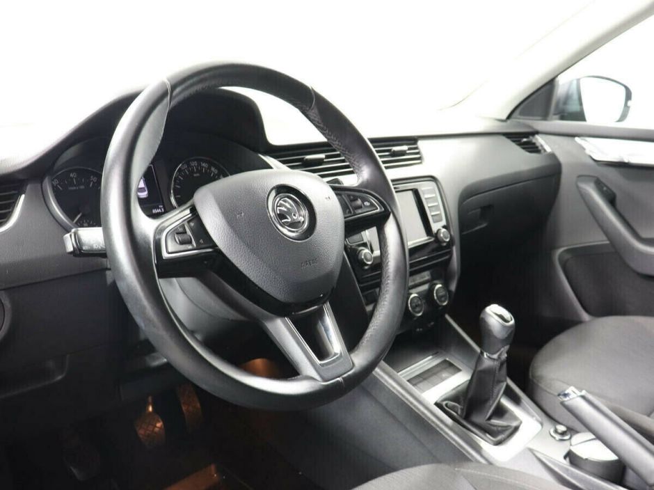 Skoda Octavia 1.4 МКПП, 2016, 87 000 км фото 9