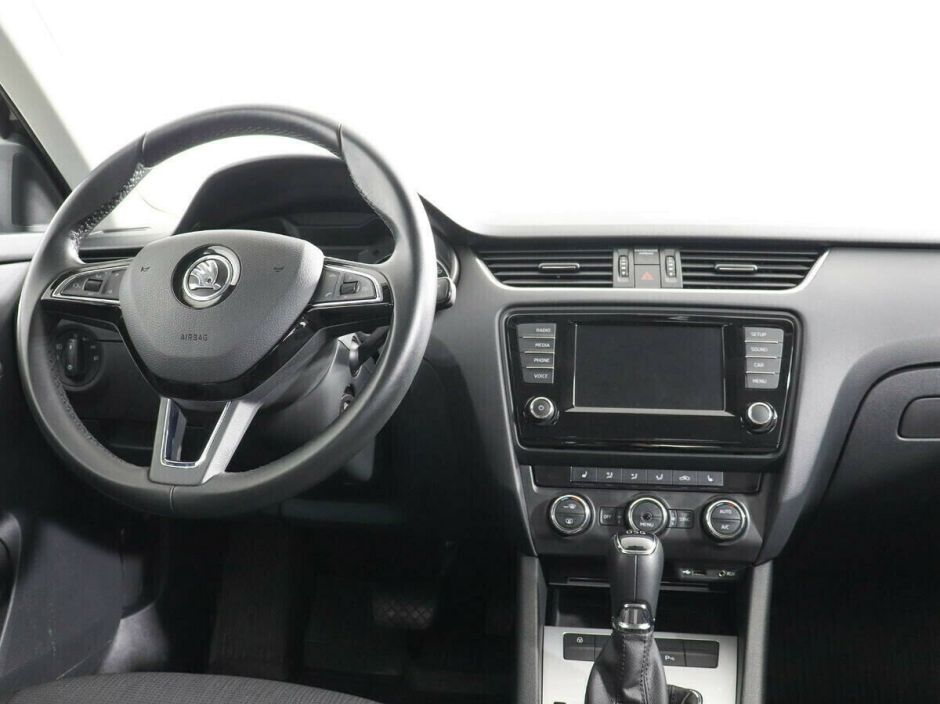 Skoda Octavia 1.8 РКПП, 2016, 88 000 км фото 6