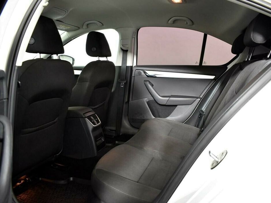 Skoda Octavia 1.8 РКПП, 2016, 87 000 км фото 6