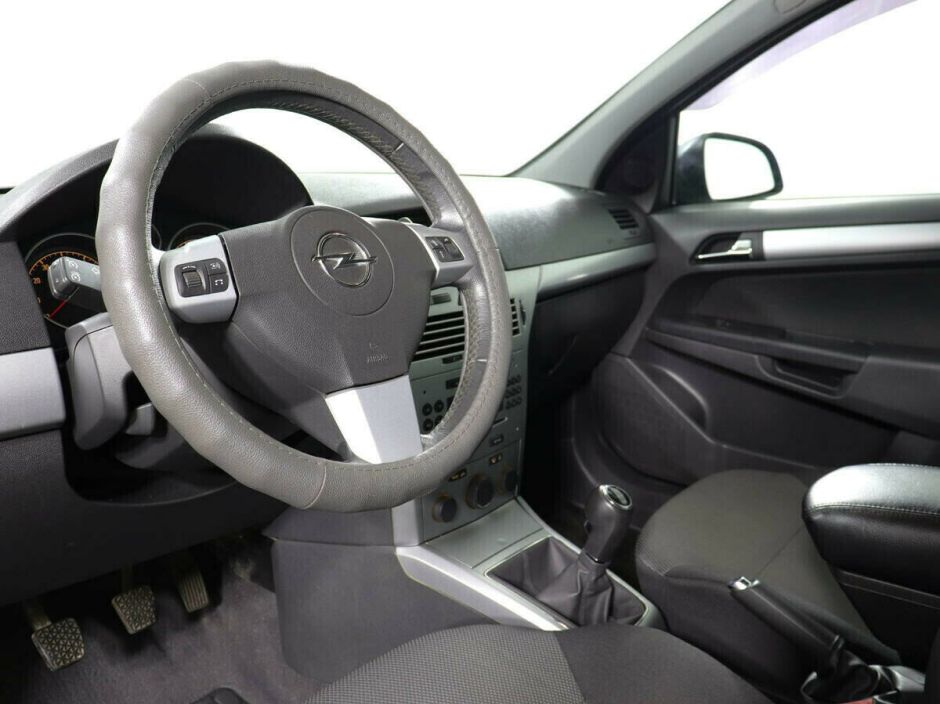 Opel Astra 1.6 МКПП, 2011, 157 000 км фото 8