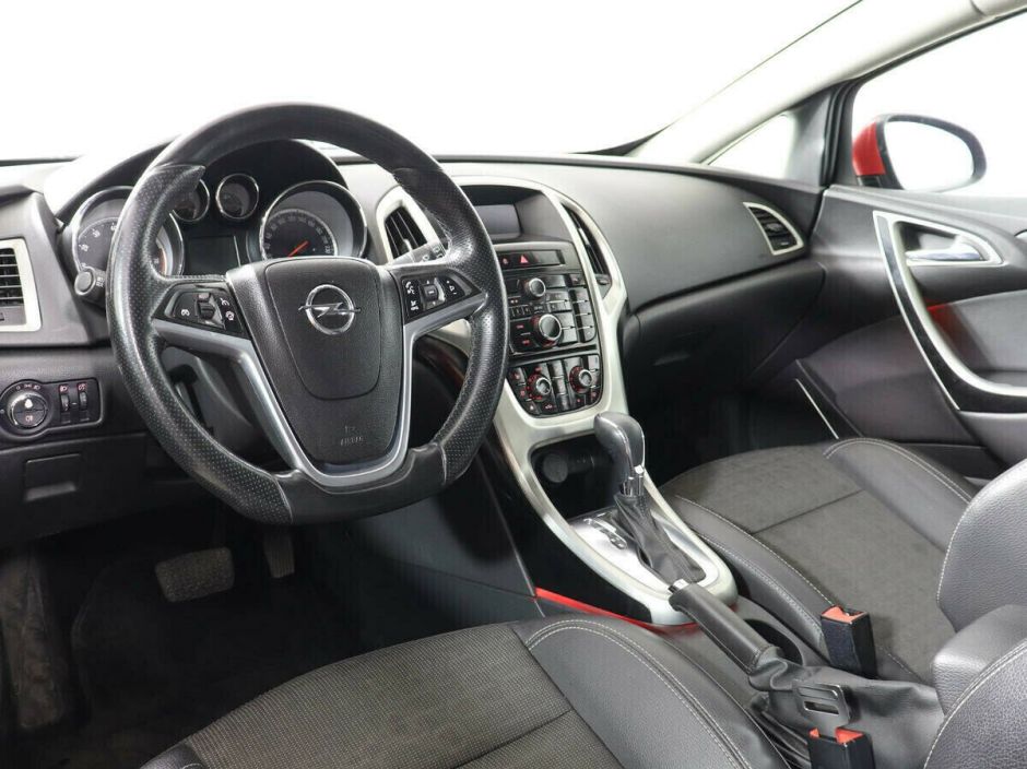 Opel Astra 1.4 АКПП, 2012, 131 000 км фото 9
