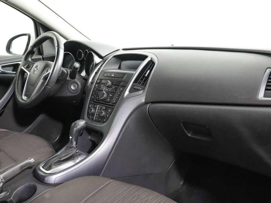 Opel Astra 1.6 АКПП, 2012, 139 000 км фото 7