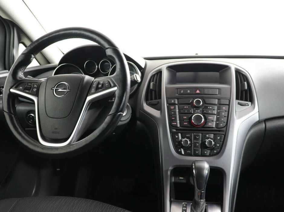 Opel Astra 1.4 АКПП, 2013, 131 000 км фото 6