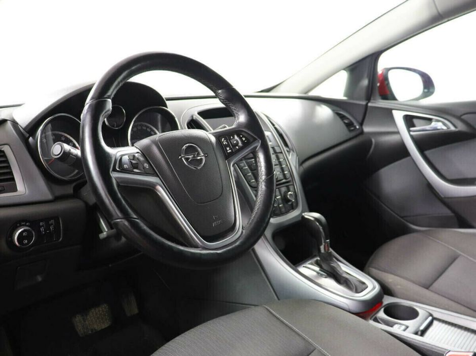 Opel Astra 1.4 АКПП, 2013, 131 000 км фото 8
