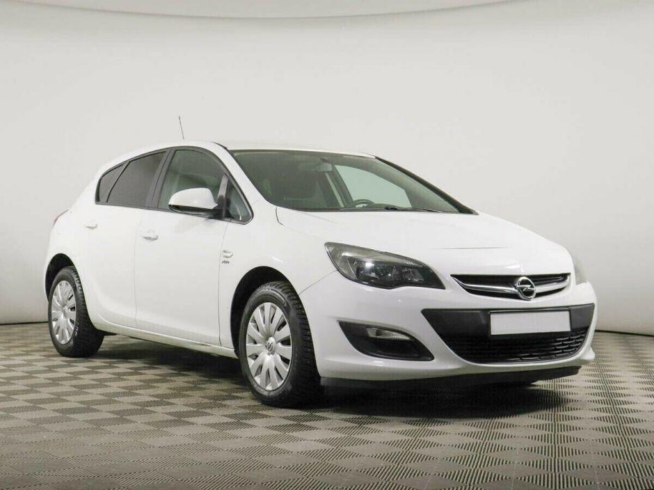 Opel Astra 1.6 АКПП, 2013, 130 000 км фото 2