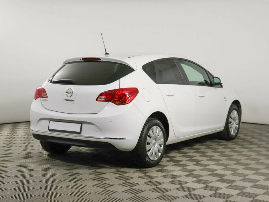 Opel Astra 1.6 АКПП, 2013, 130 000 км фото 3